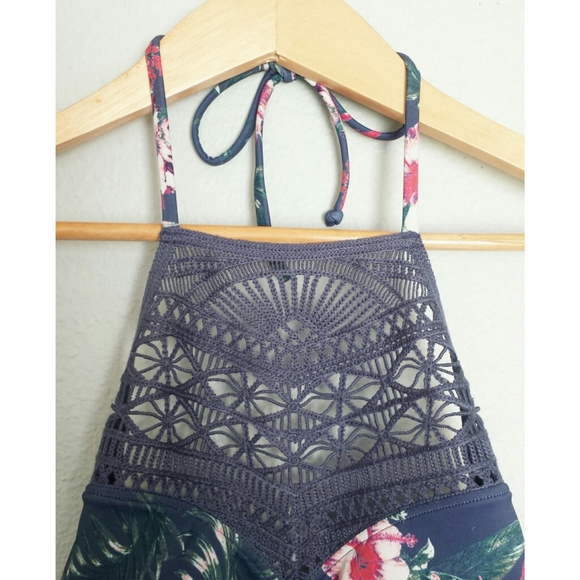 Roxy Arizona Dream One-Piece Swimsuit Size Medium - Picture 3 of 7